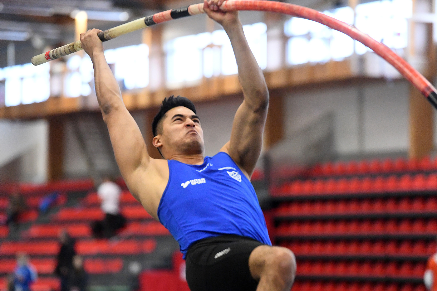 Två pooler för män stav